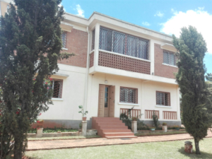 La Maison provinciale de Madagascar s'est ouverte en 2001 par S. Anne-Marie Barré.